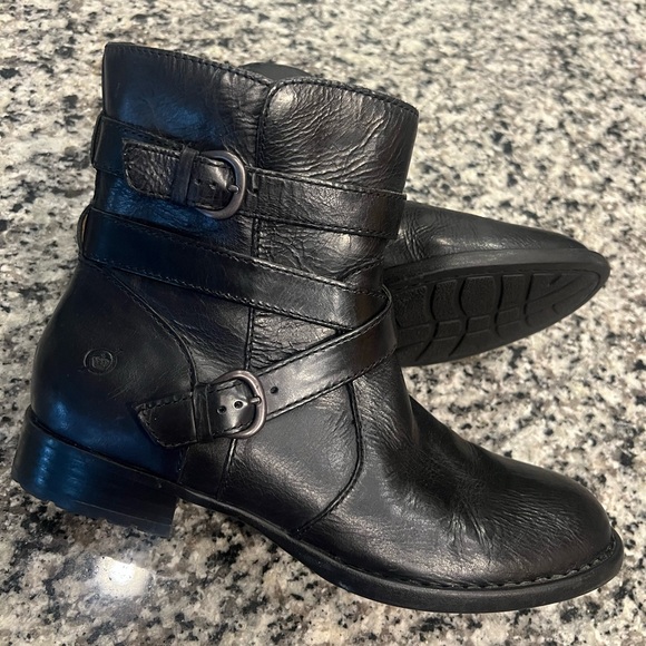 Born Mcmillan Ankle Boots Bootie Women's 9.5 M  Black Leather Strappy - Picture 2 of 8
